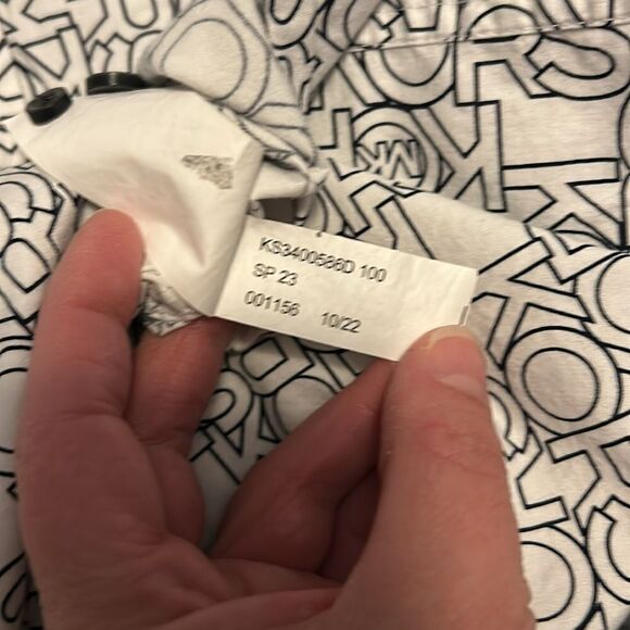 Men's Michael Kors MK Black White Logo Button Front Dress Shirt Size Medium - Picture 7 of 9